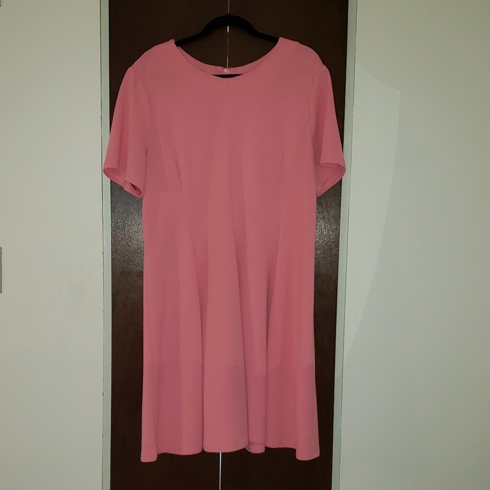 🌸 PRICE REDUCED 🌸 Pretty in Pink Flair Dress
